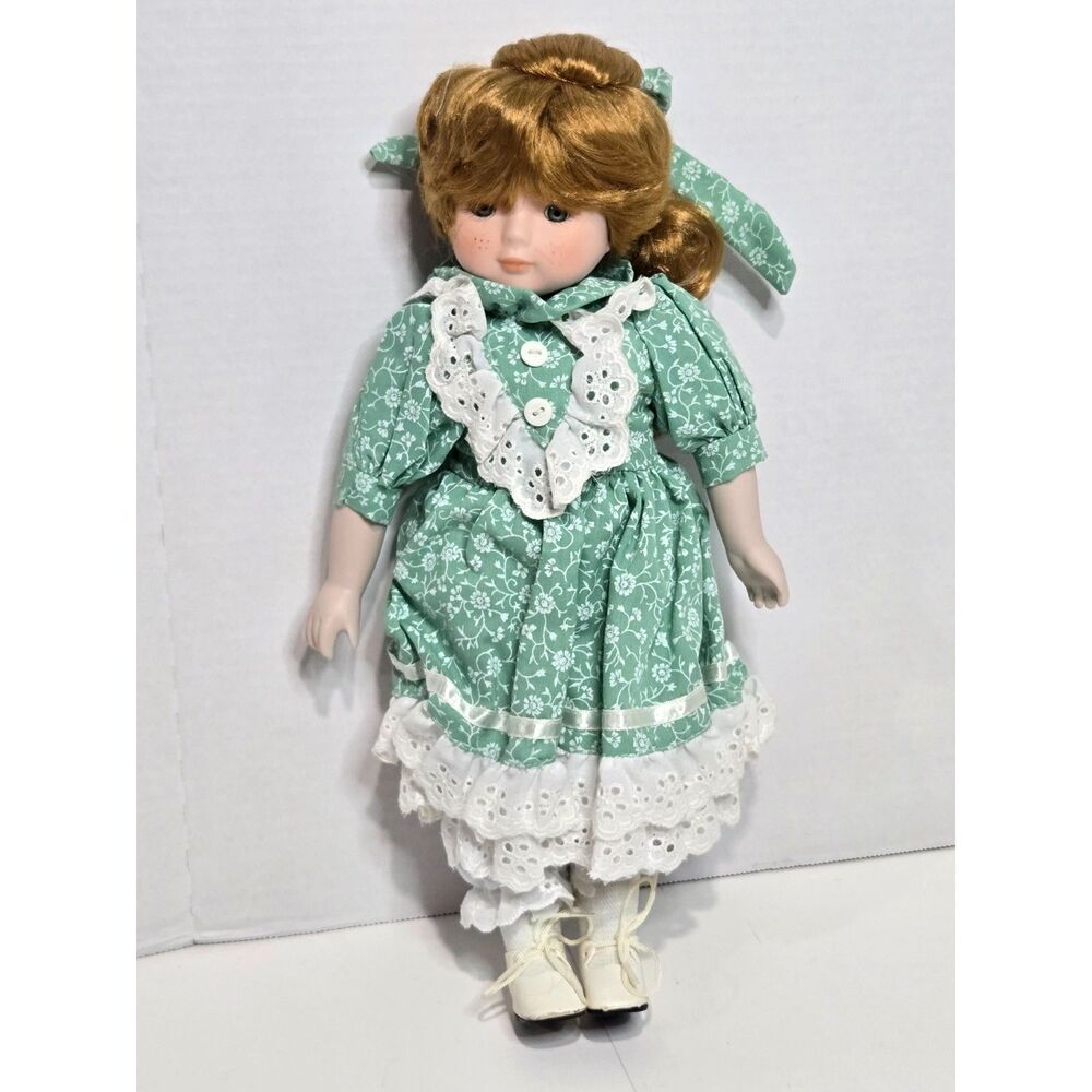 House of Lloyd Porcelain Doll | Freckles 1989 Vintage | Green Dress & Box